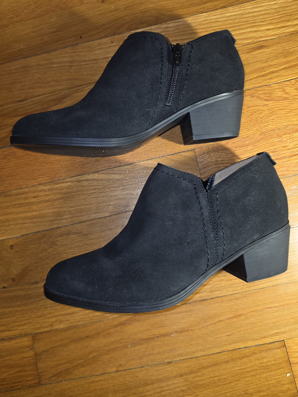 Naturalizer Zarie Black Suede Booties 7.5